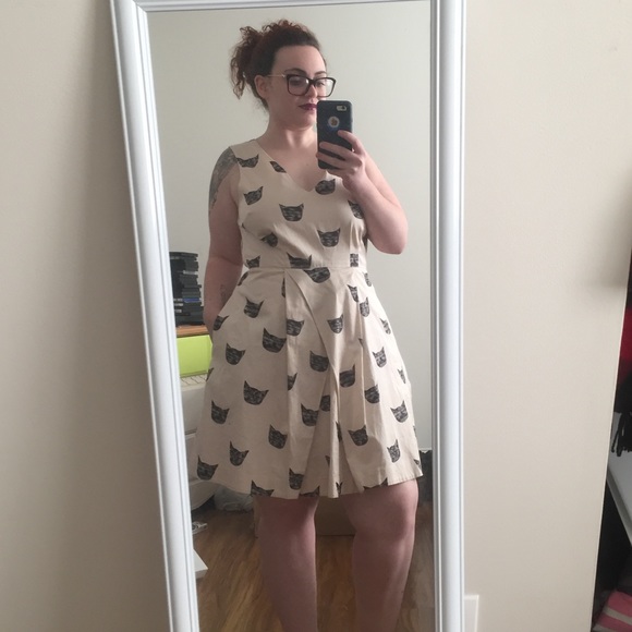 SOLD💥 Anthropologie cat print dress 🐱 - Picture 2 of 6